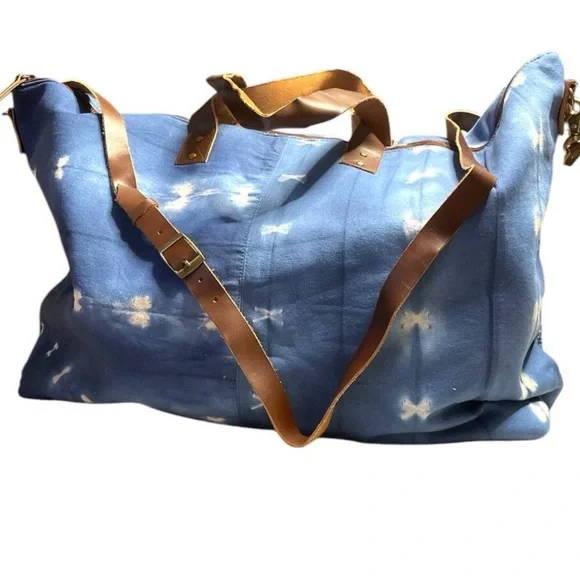 Lovestitch Blue and Brown Travel Bag with Leather Accents - Picture 5 of 7